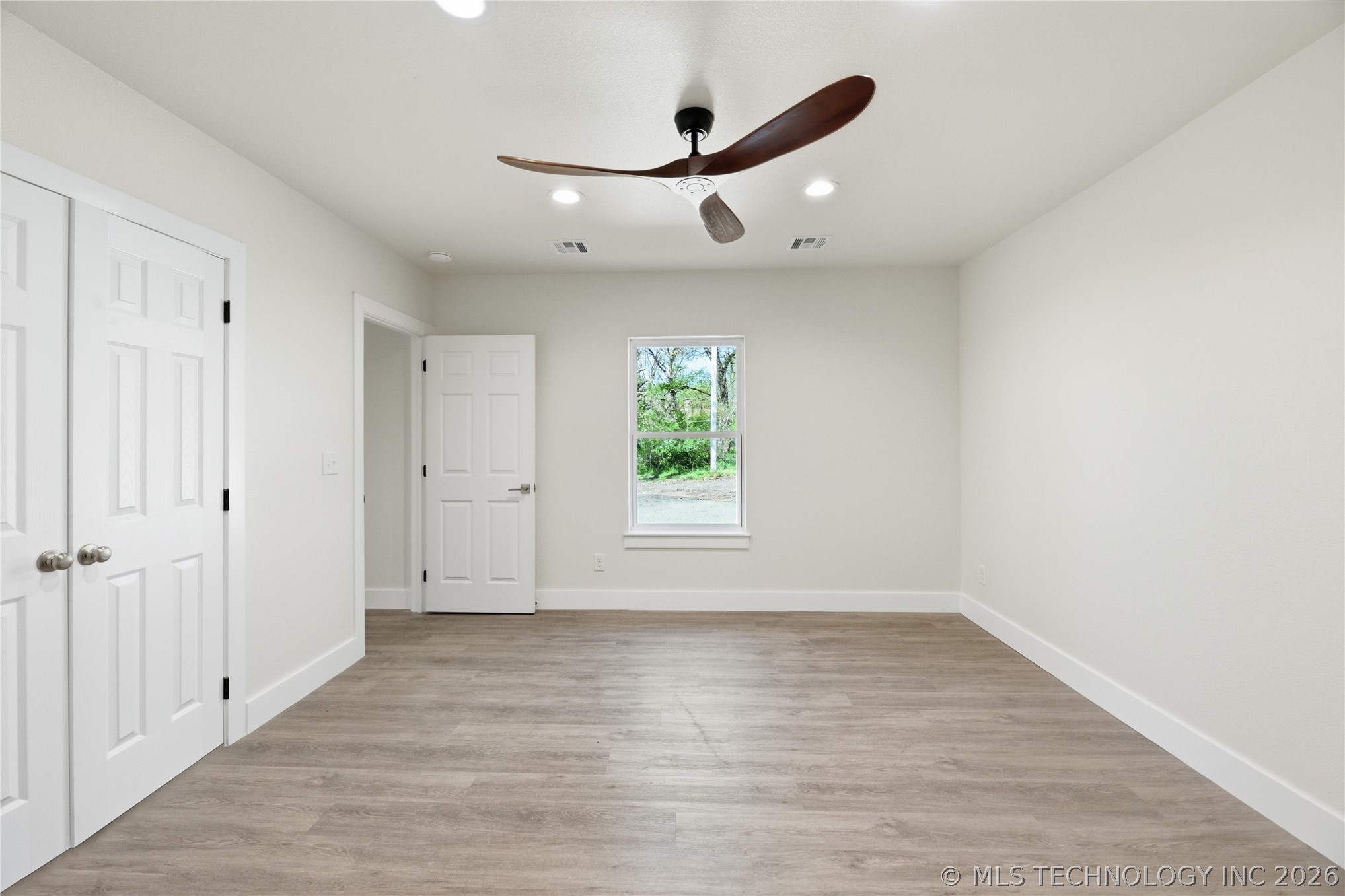 17752 E 450 Road