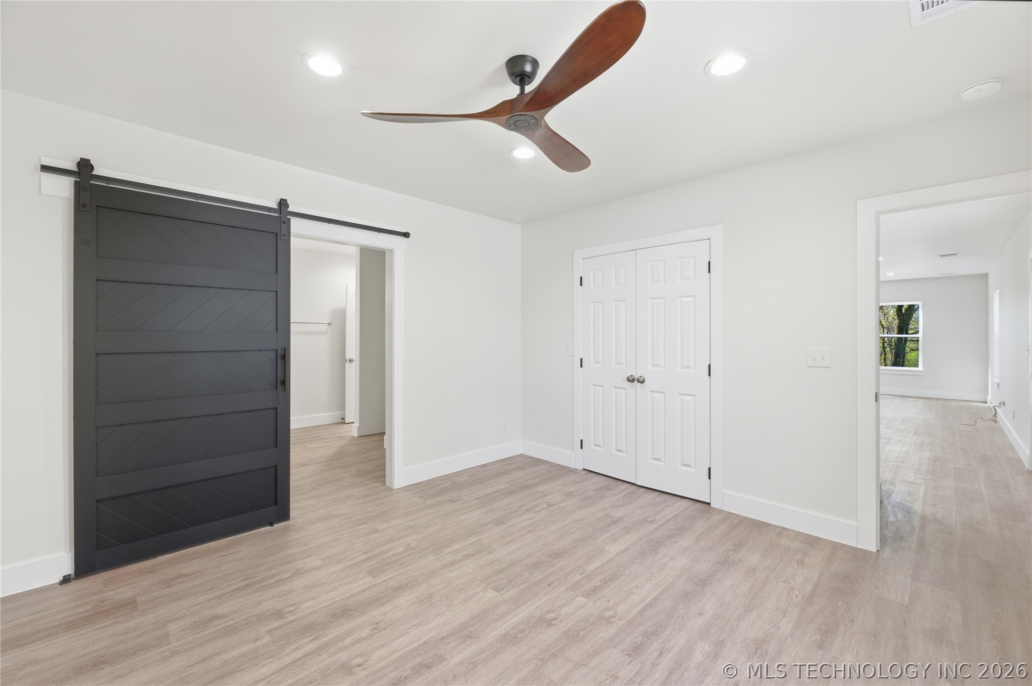 17752 E 450 Road