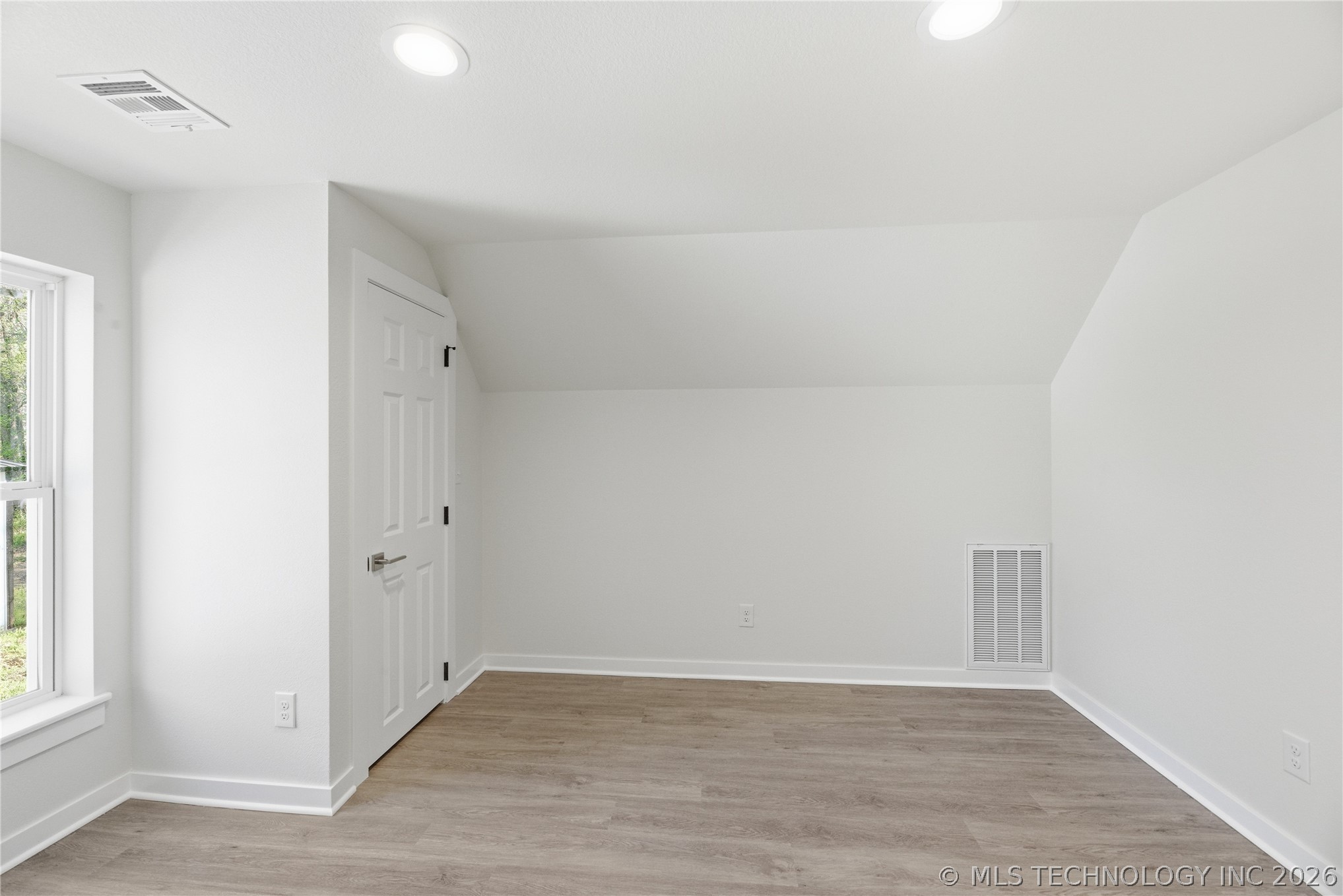 17752 E 450 Road