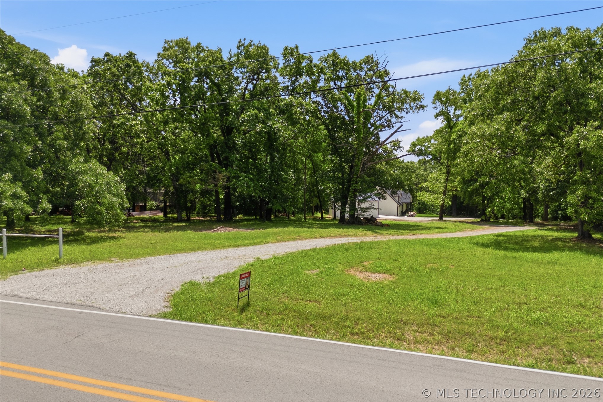 17752 E 450 Road