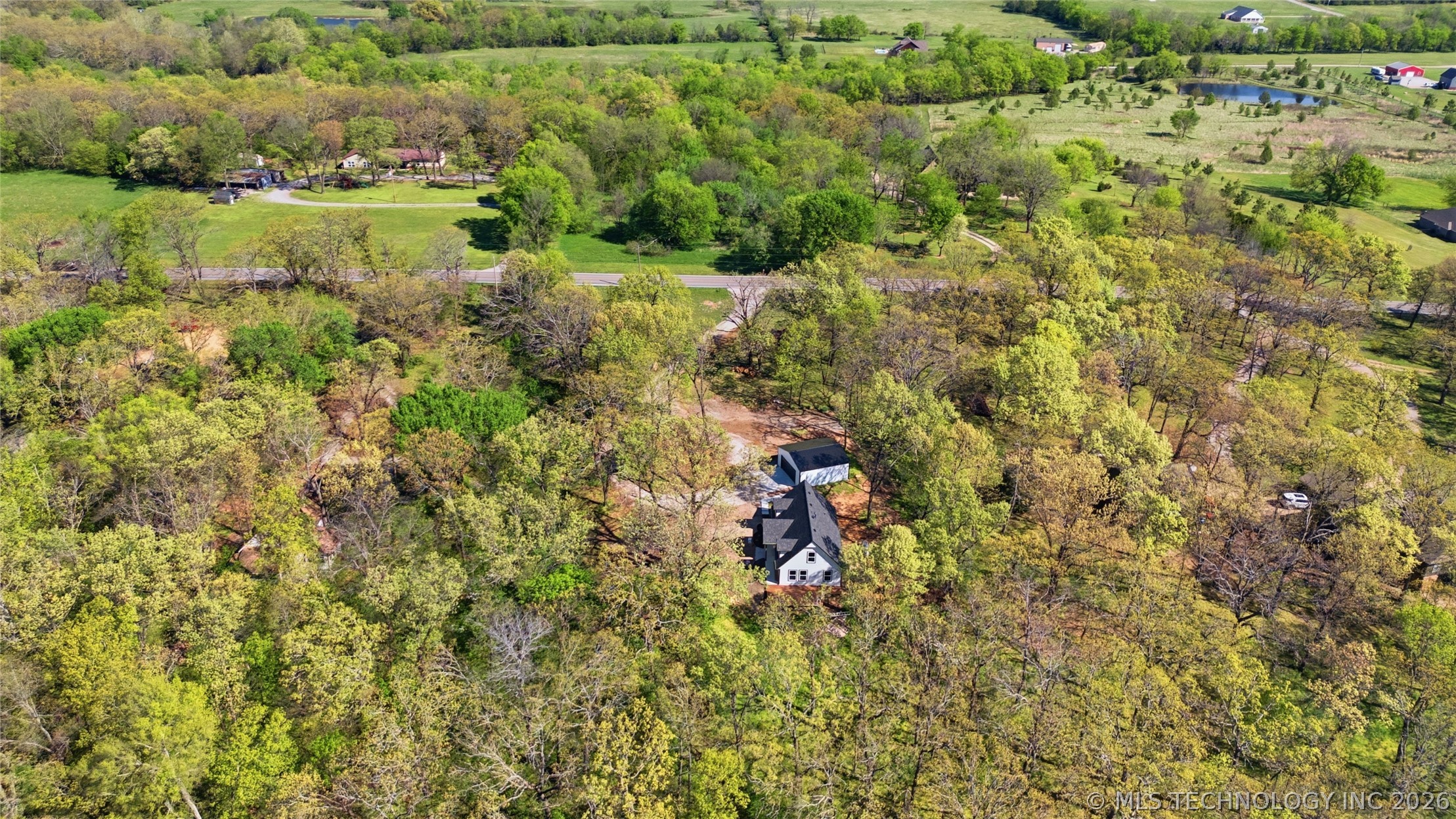 17752 E 450 Road