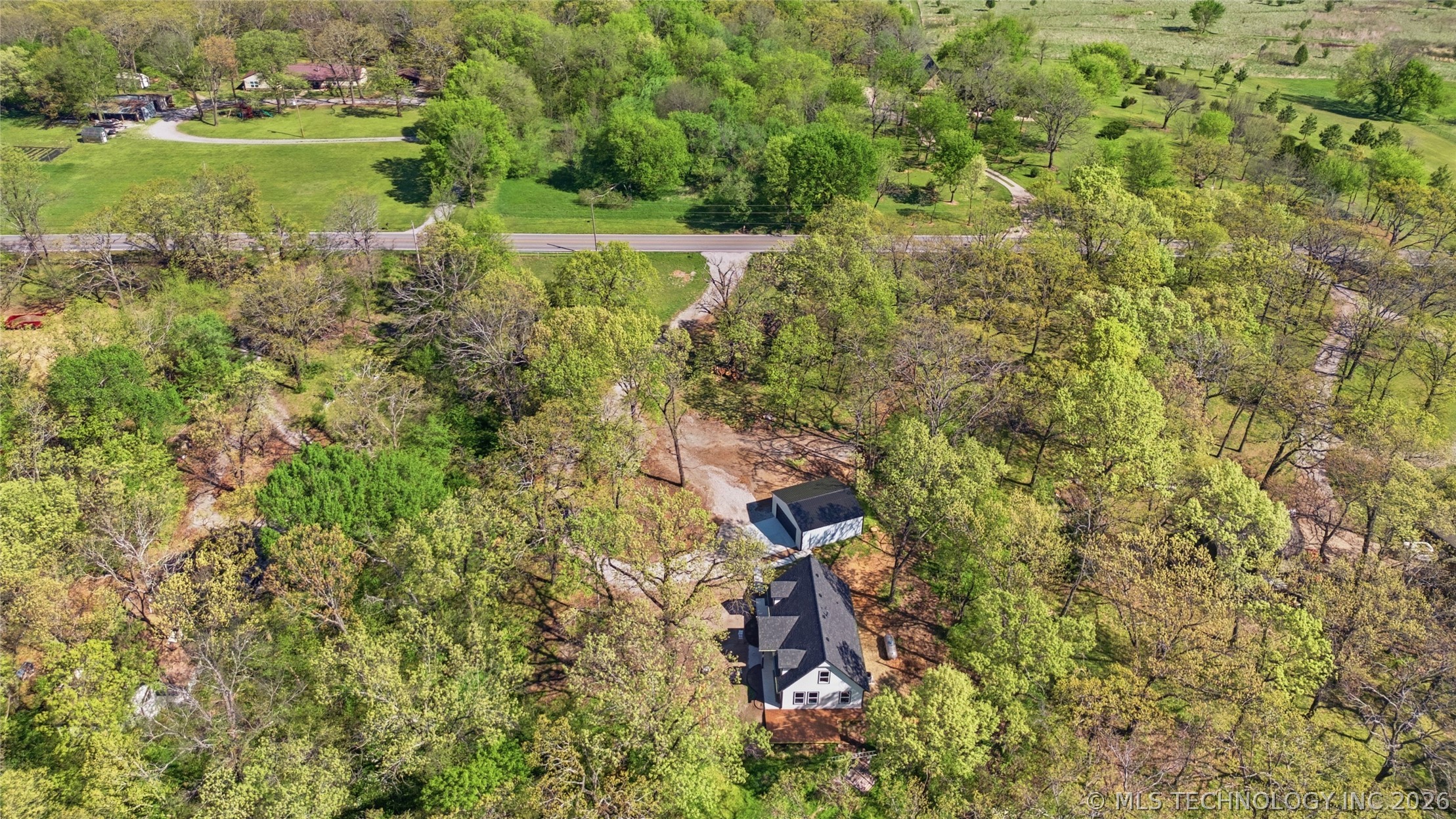 17752 E 450 Road