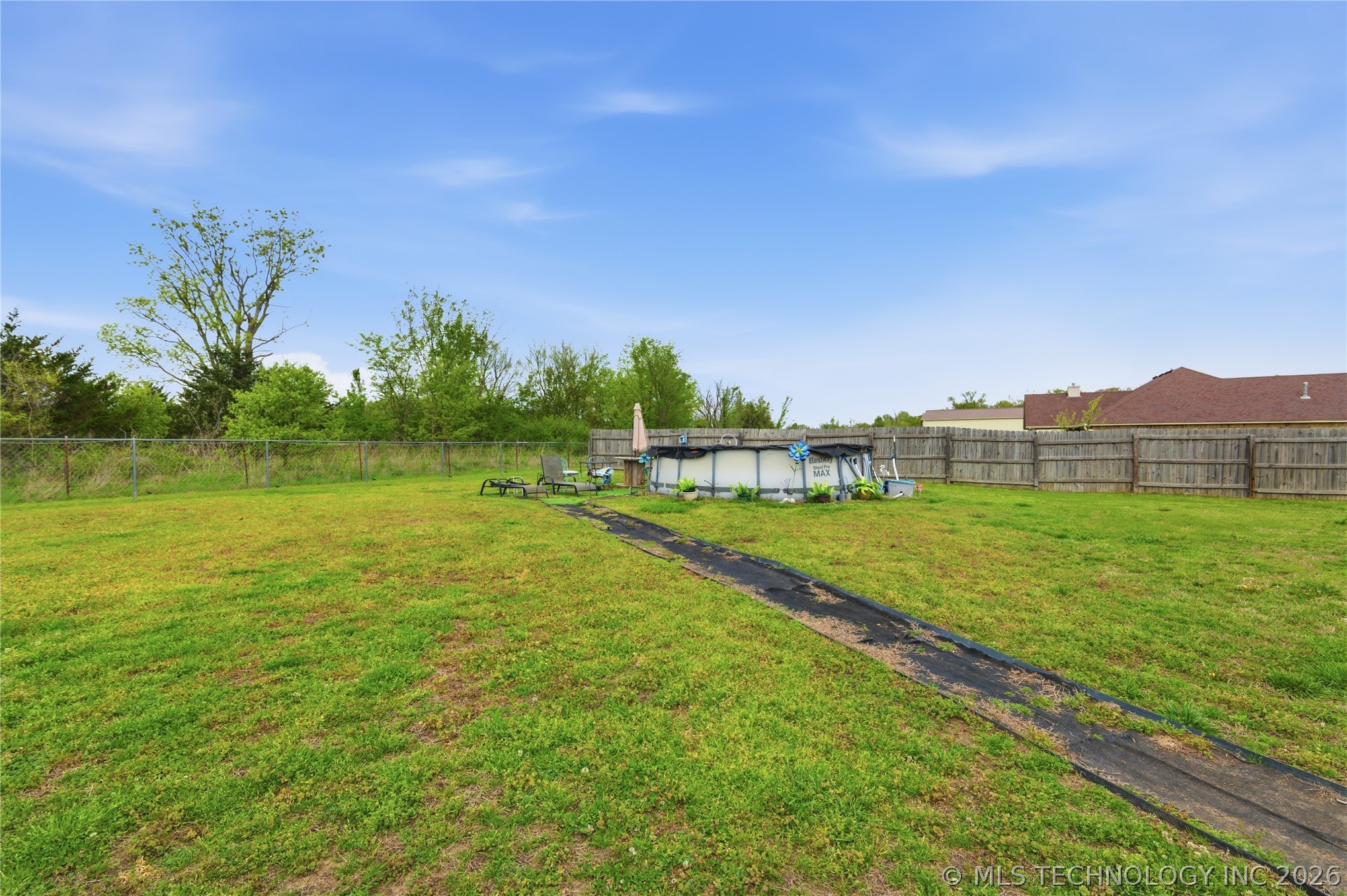 1209 N 4266 Road