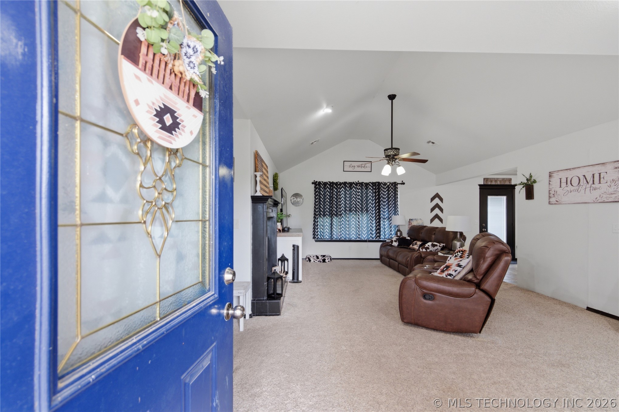 1209 N 4266 Road