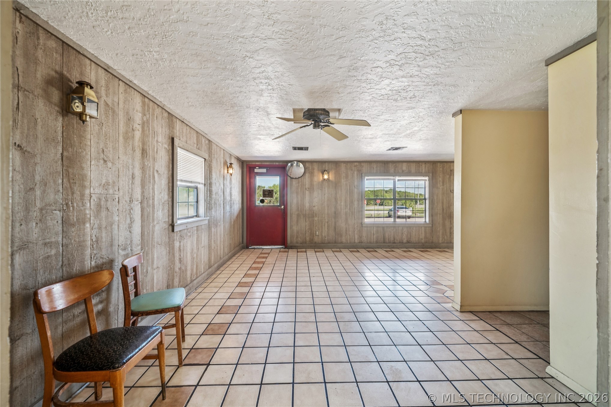 12015 S Poplar Street