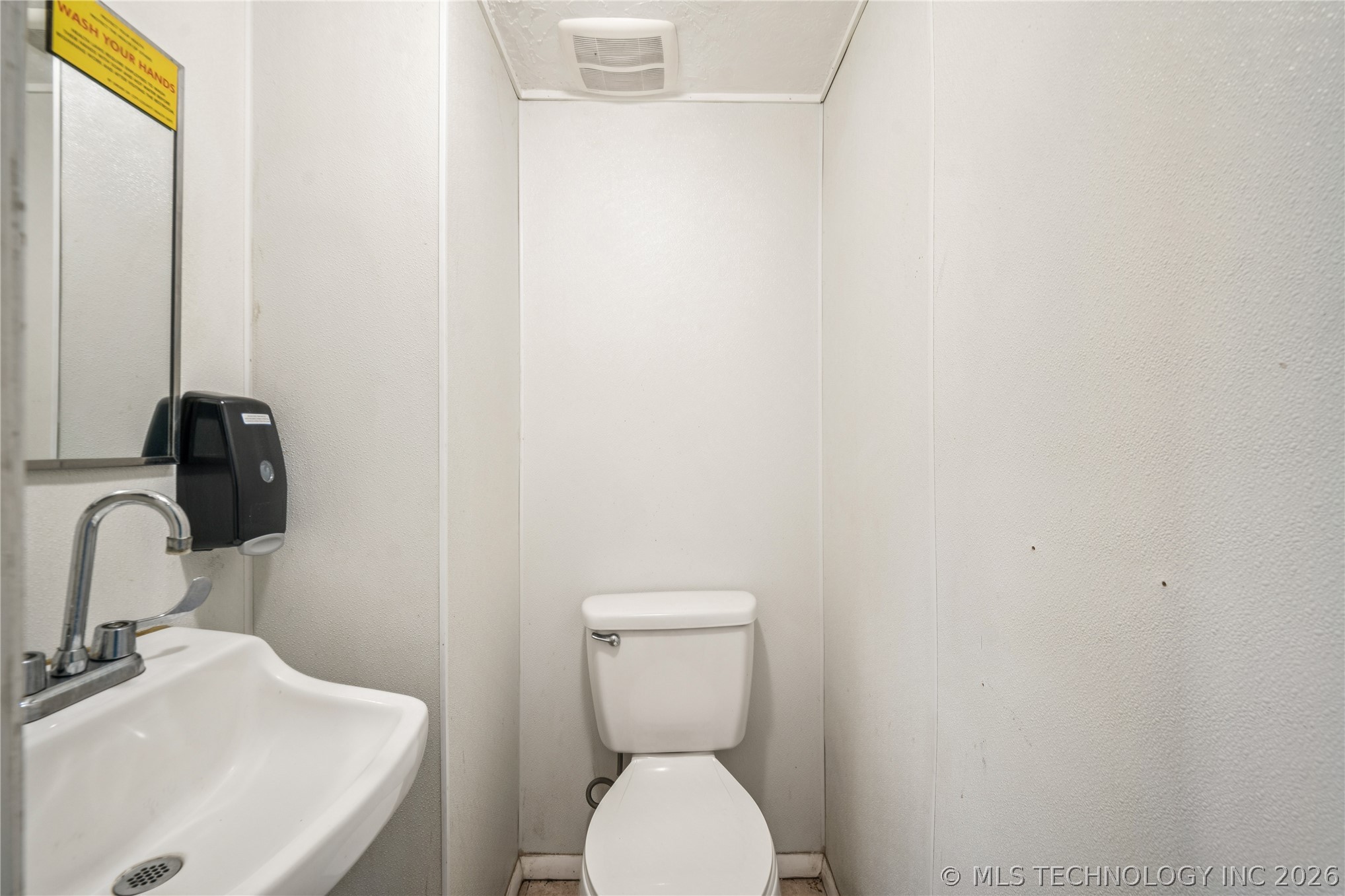 12015 S Poplar Street