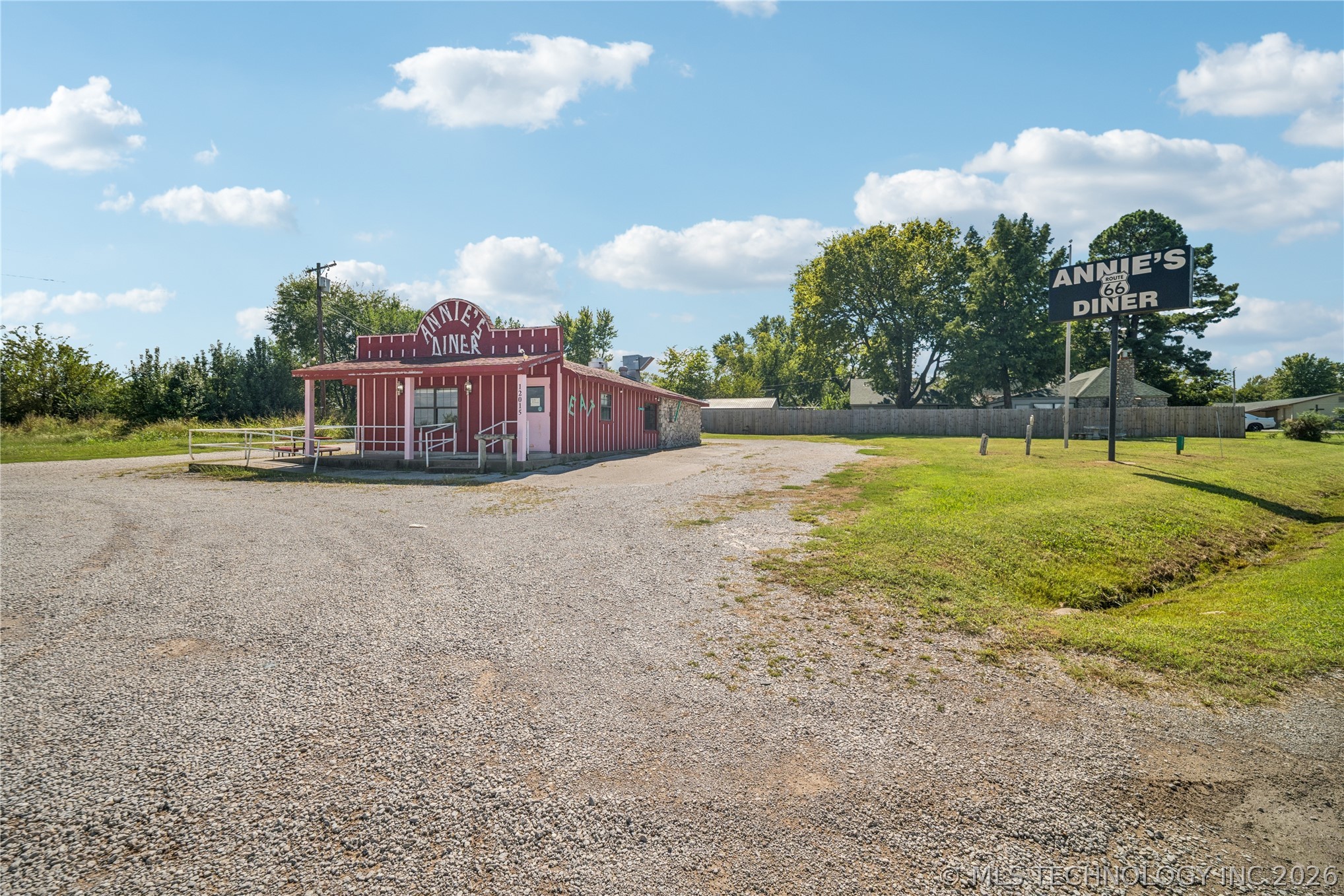 12015 S Poplar Street