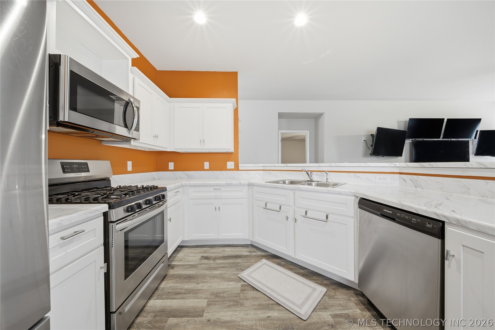 10014 E 106th Court North N