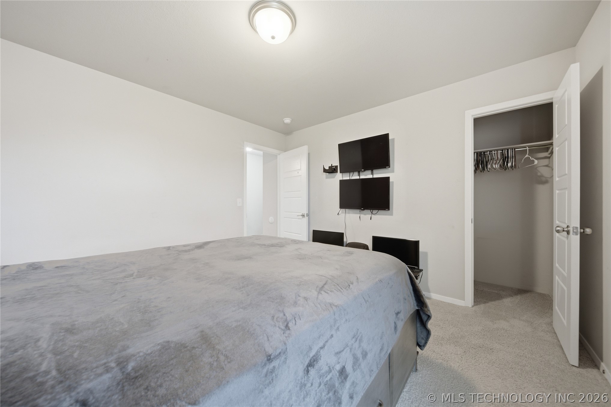 10014 E 106th Court North N