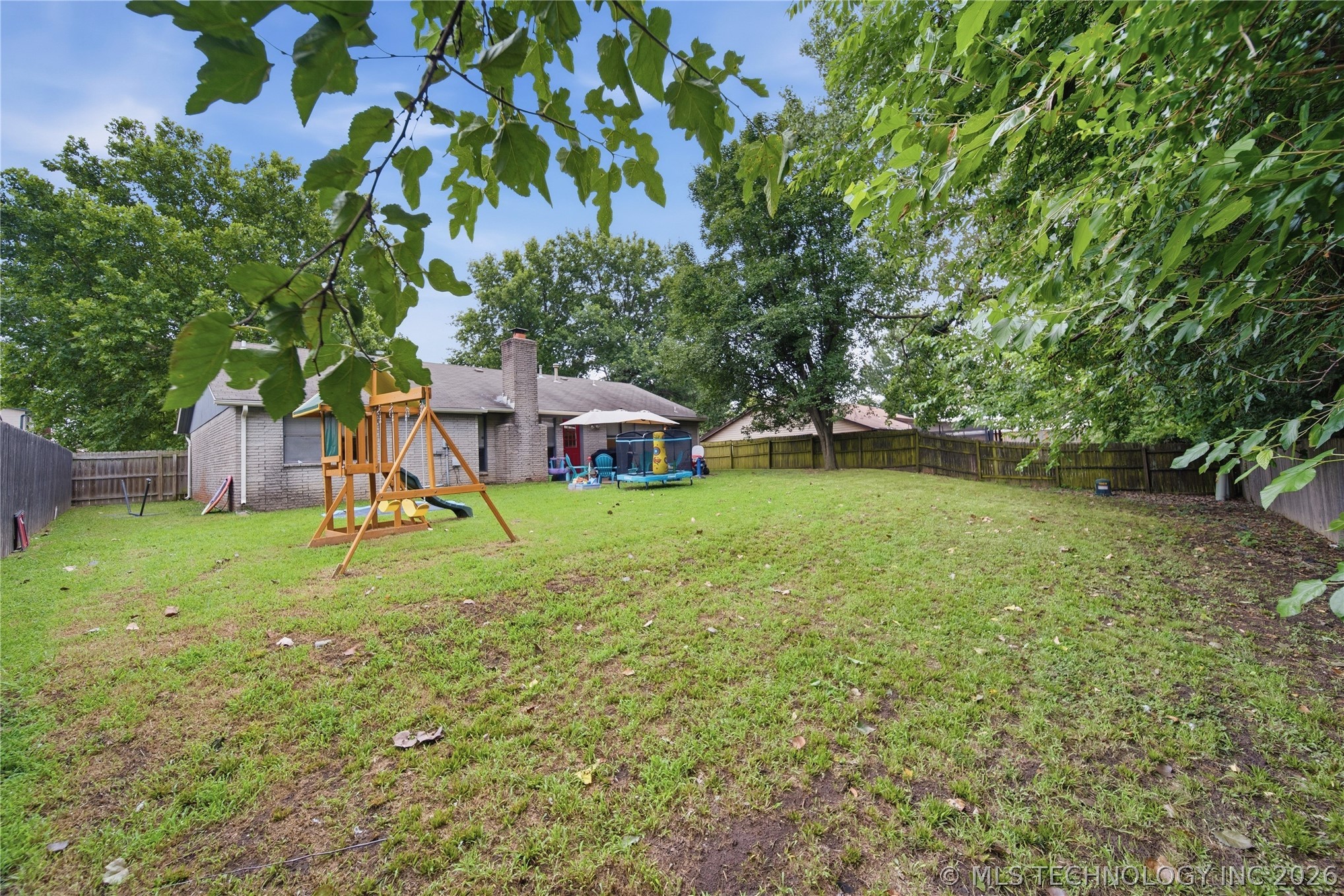 112 N Chestnut Avenue