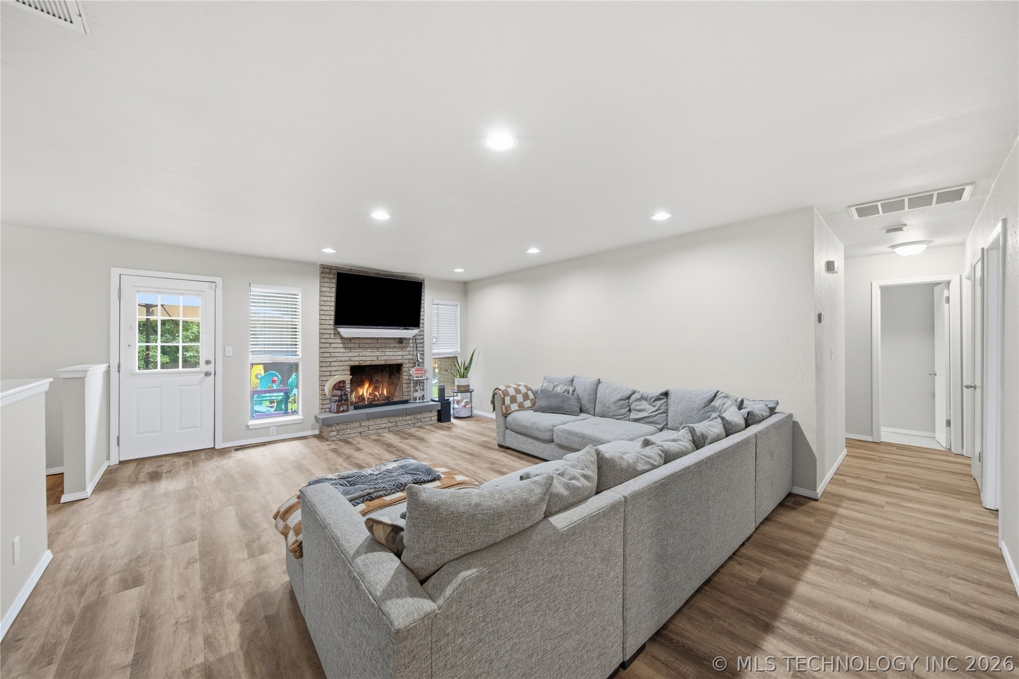112 N Chestnut Avenue