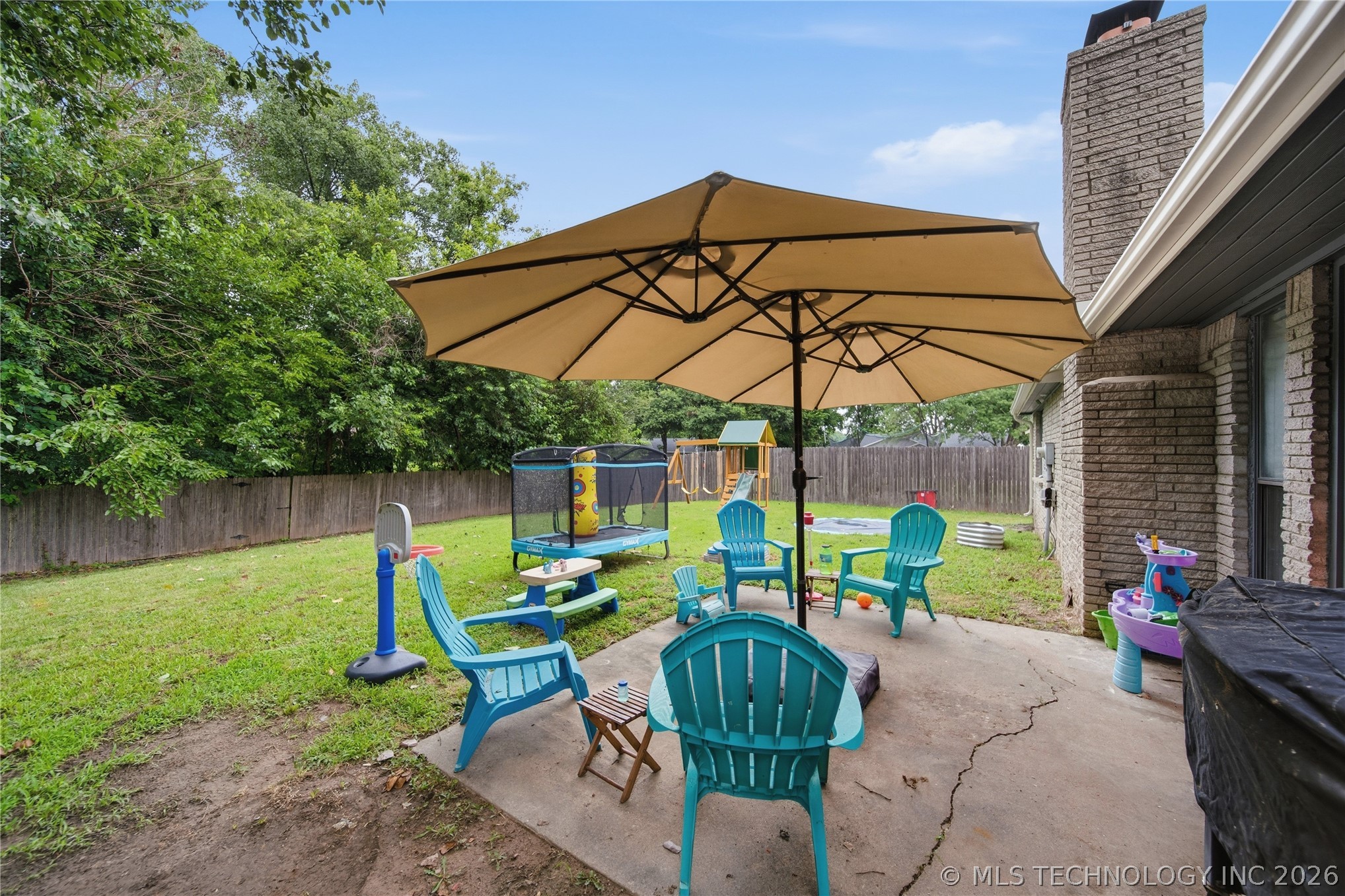 112 N Chestnut Avenue