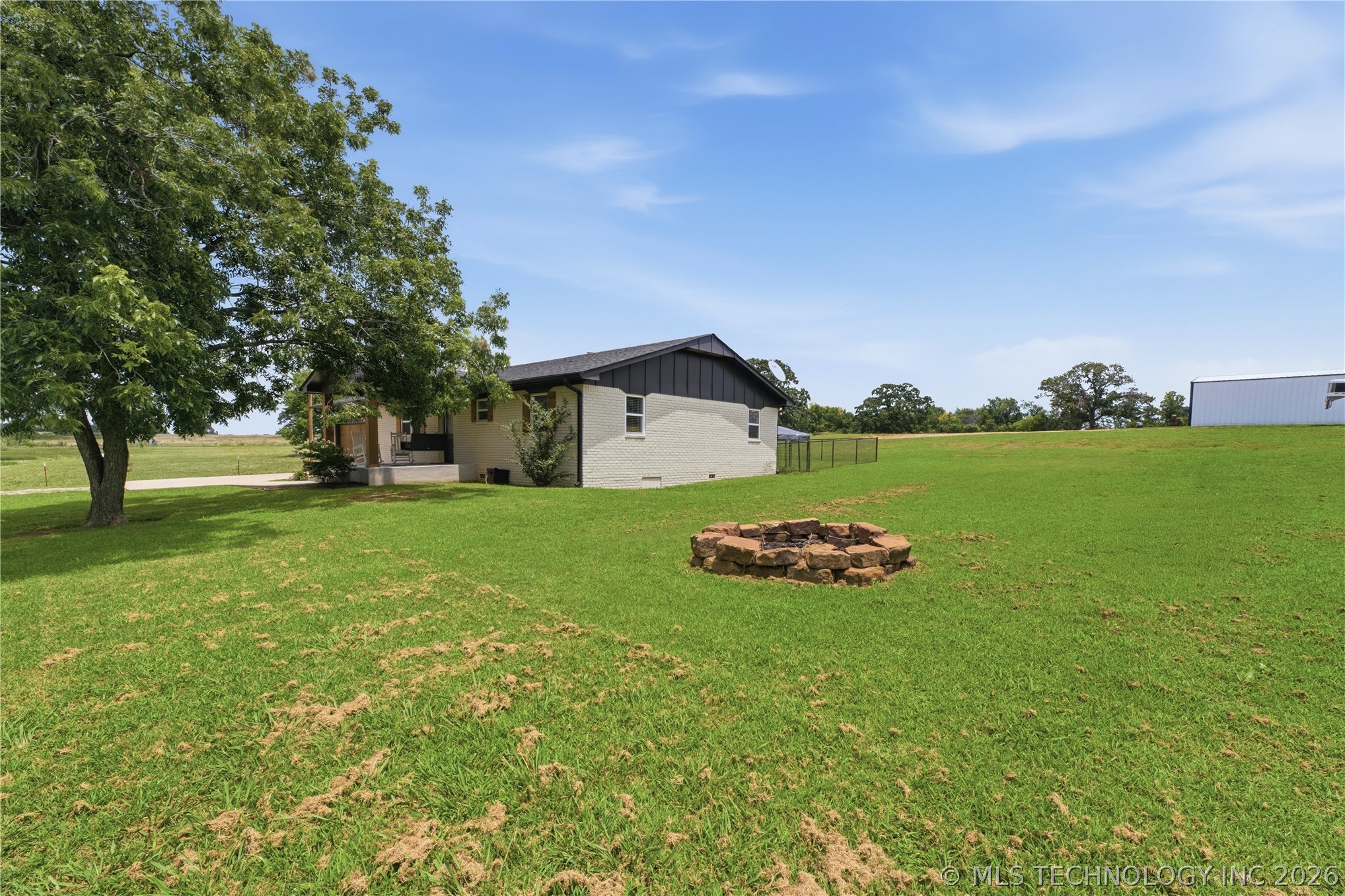 4081 S 4270 Road