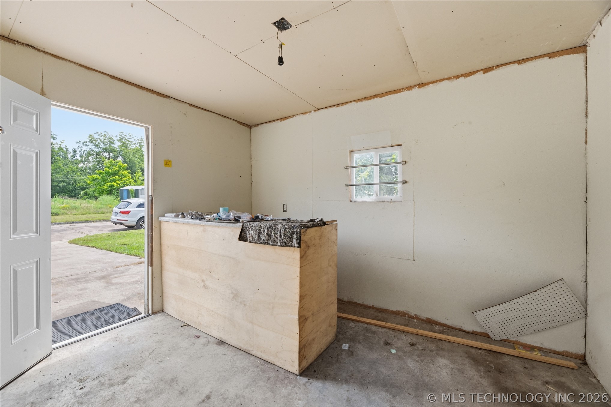 1003 S Hickory