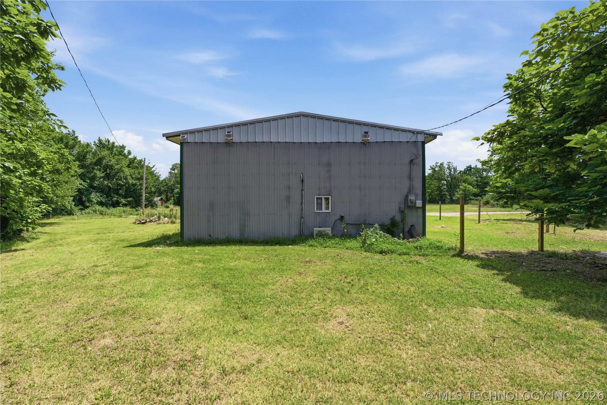 1003 S Hickory