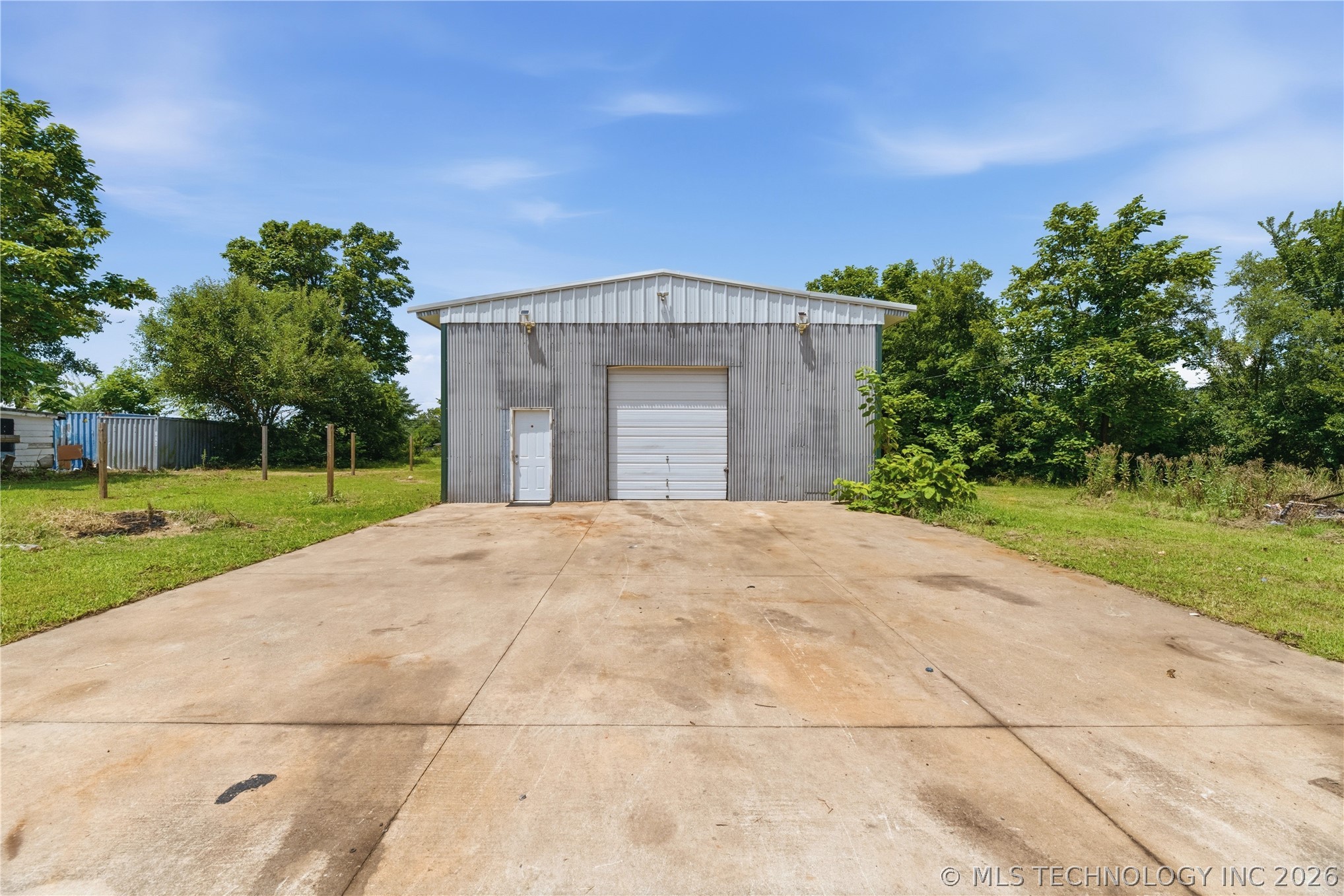 1003 S Hickory