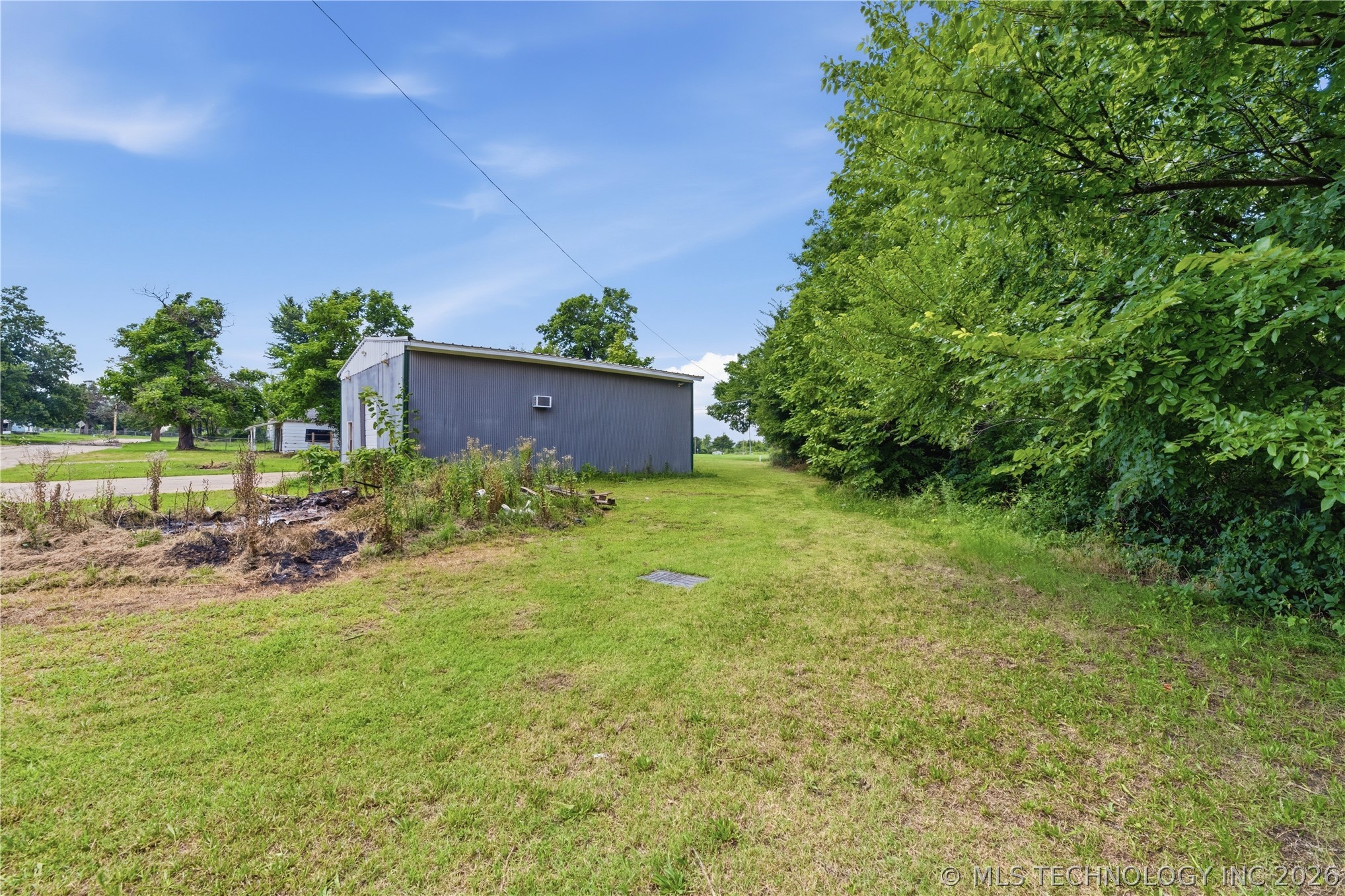 1003 S Hickory