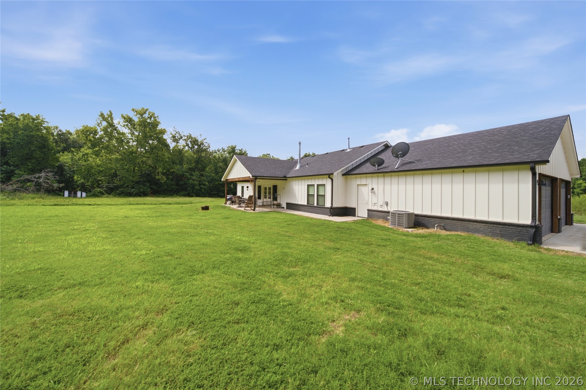 23290 E 320 Road