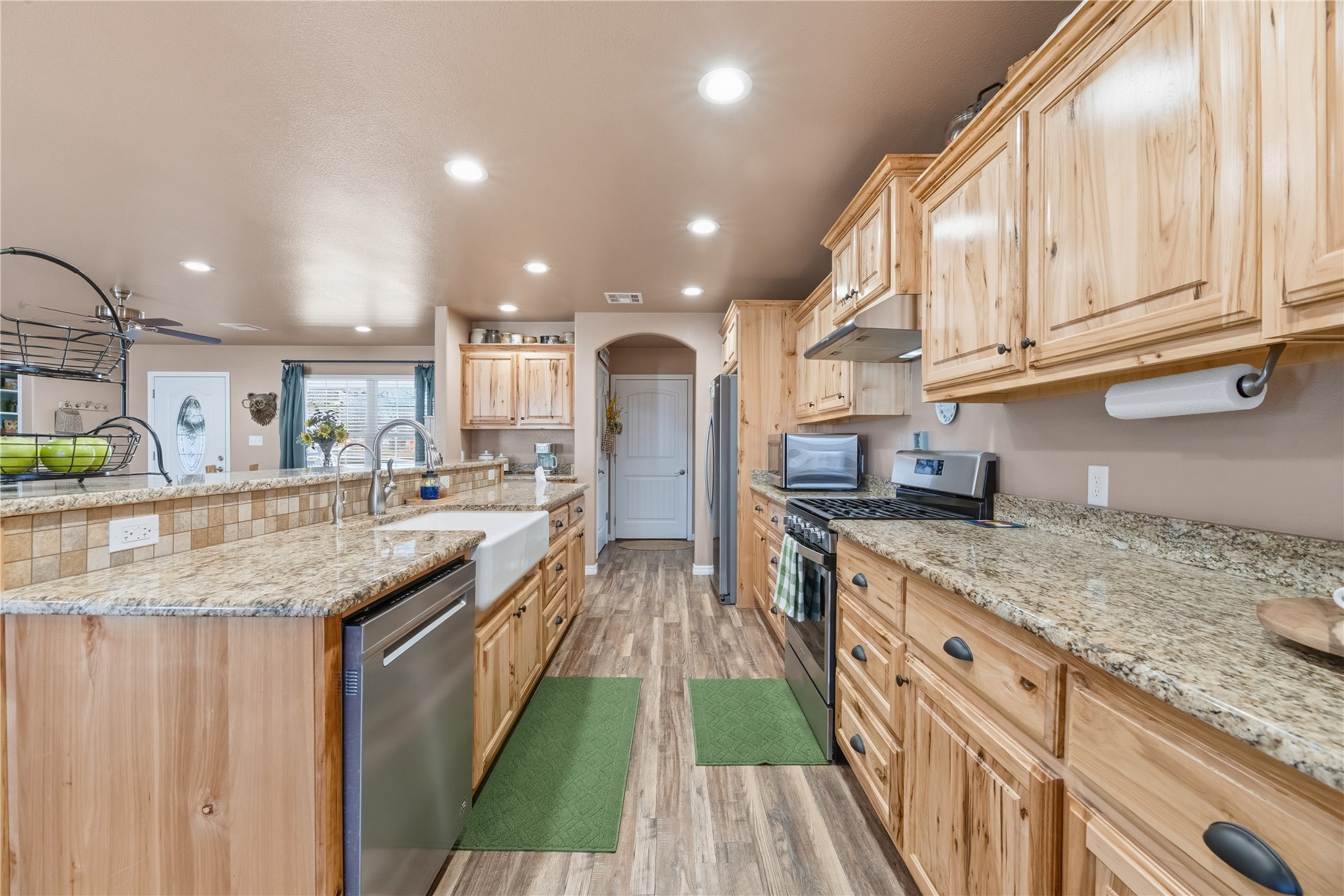 440 W 7th Street