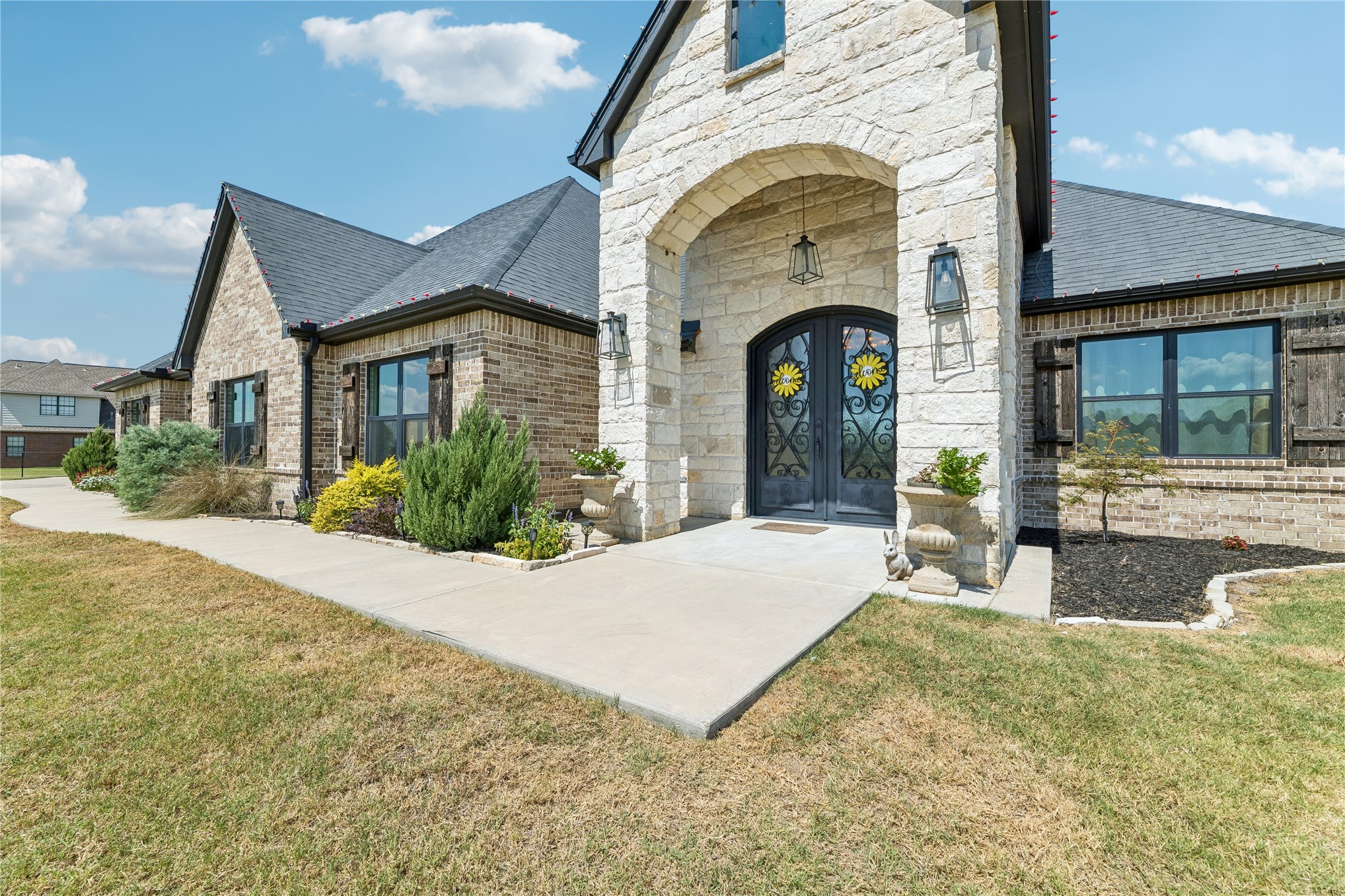 102 Rustic Lane