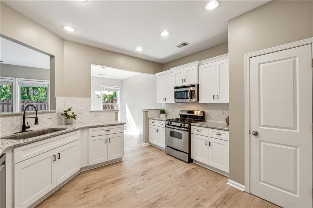 2152 Caswell Circle
