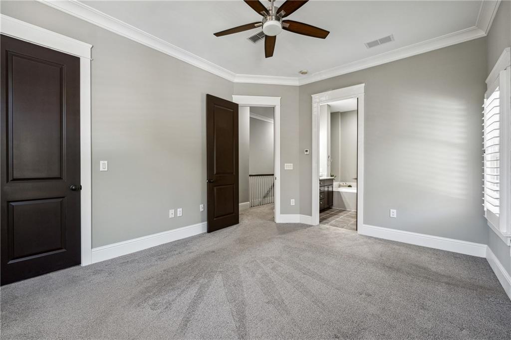 4664 Magnolia