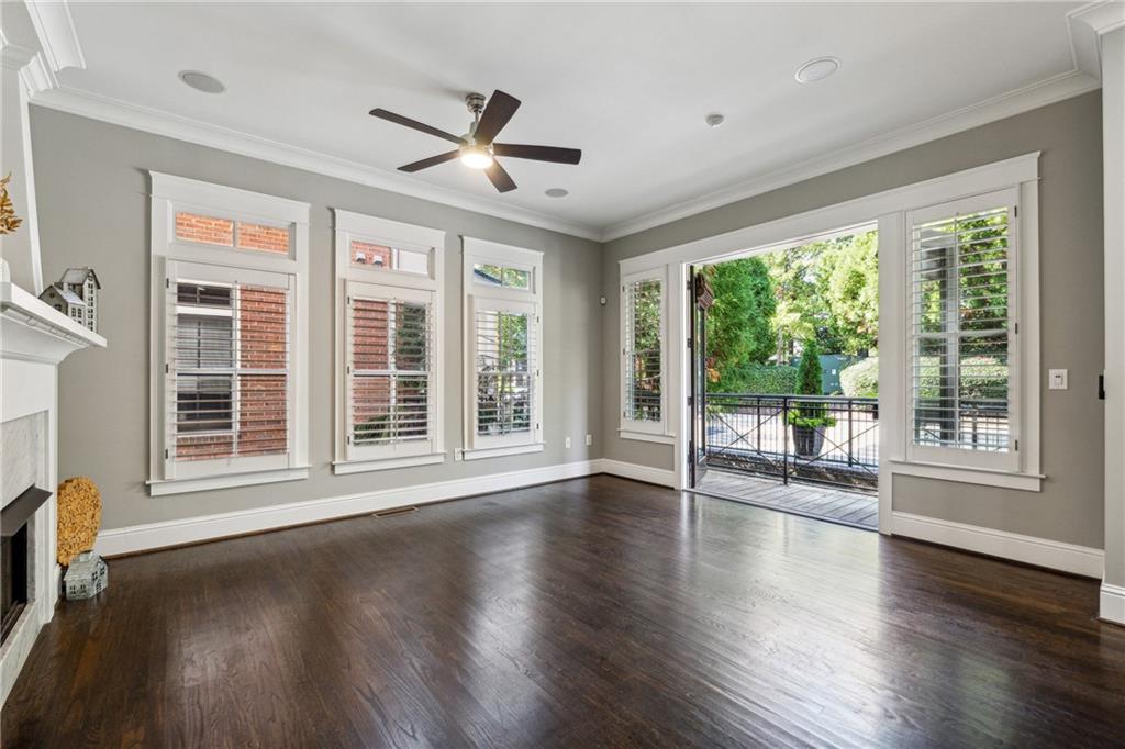 4664 Magnolia