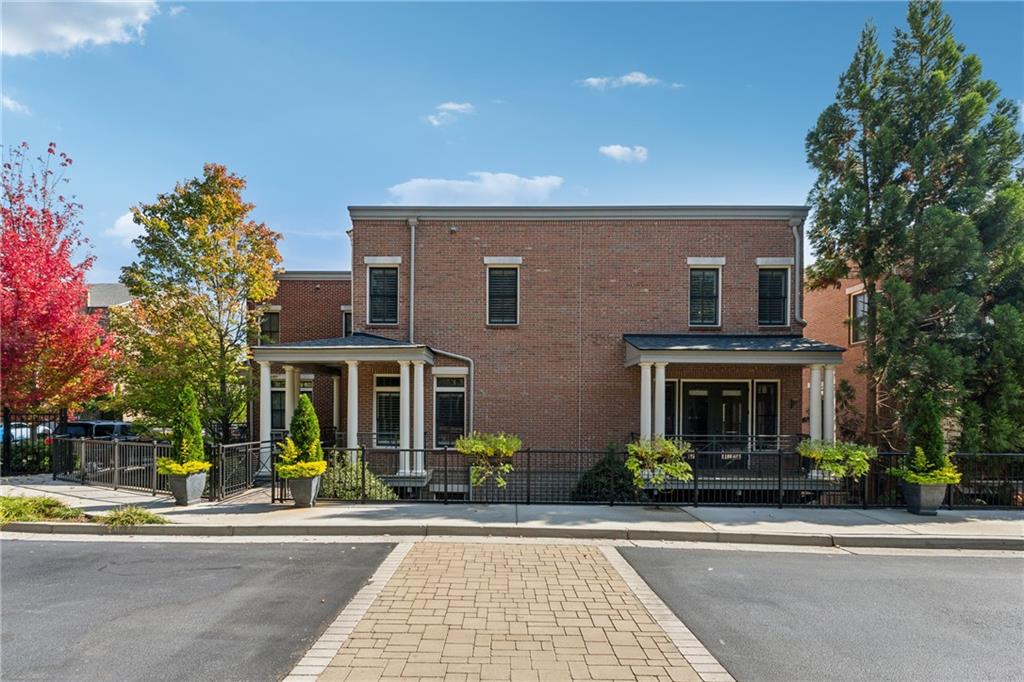 4664 Magnolia
