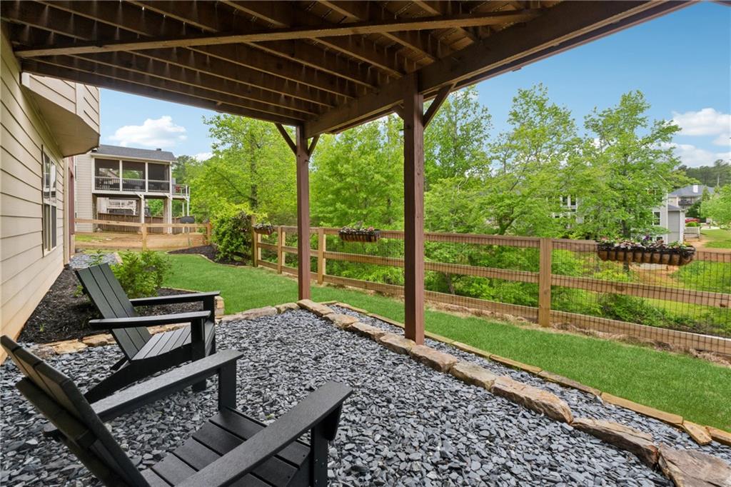 280 Lakestone Parkway