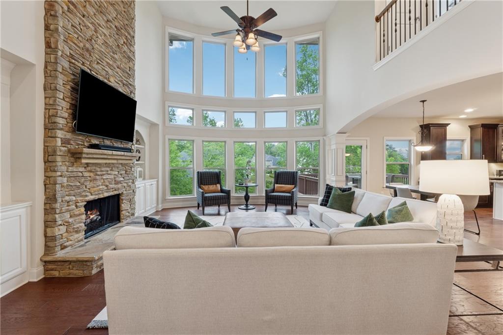 280 Lakestone Parkway