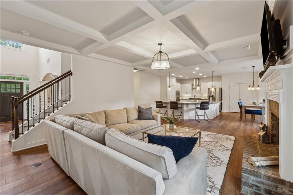 236 Lakestone Parkway