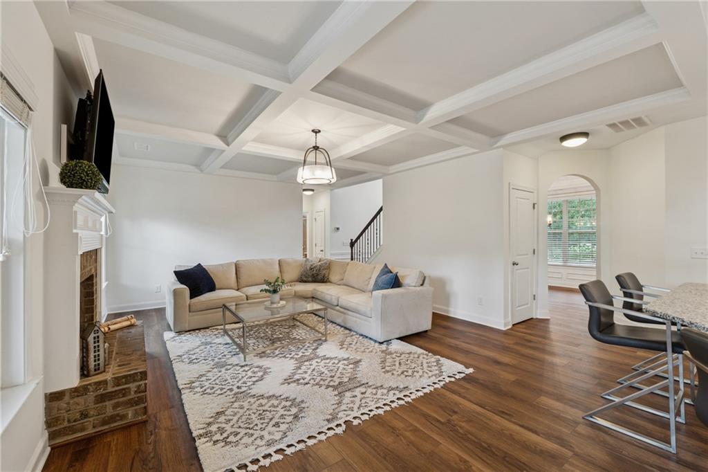 236 Lakestone Parkway