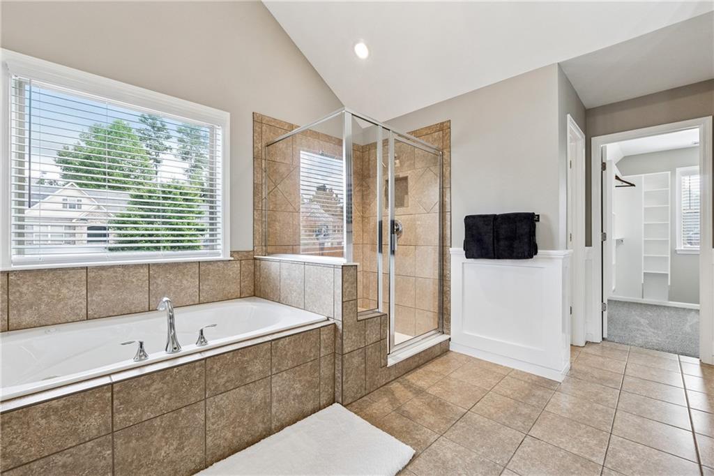317 Lakestone Landing