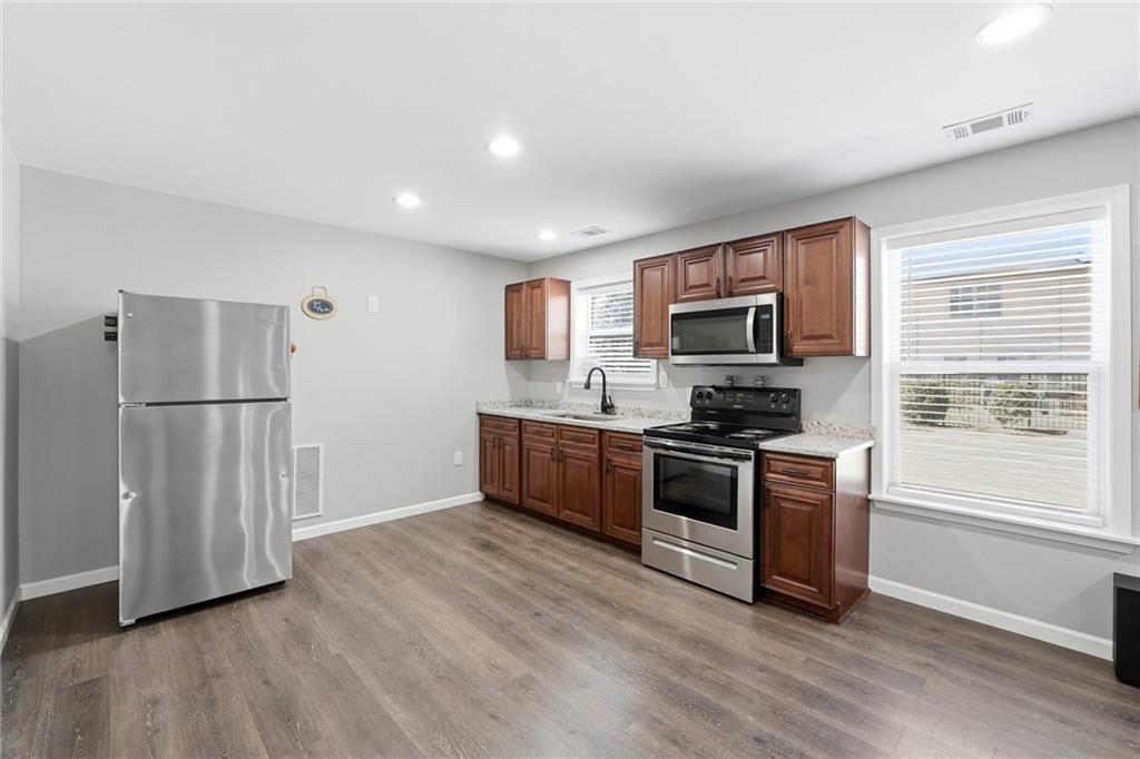 231 Lakestone Parkway
