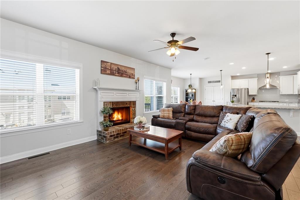 231 Lakestone Parkway