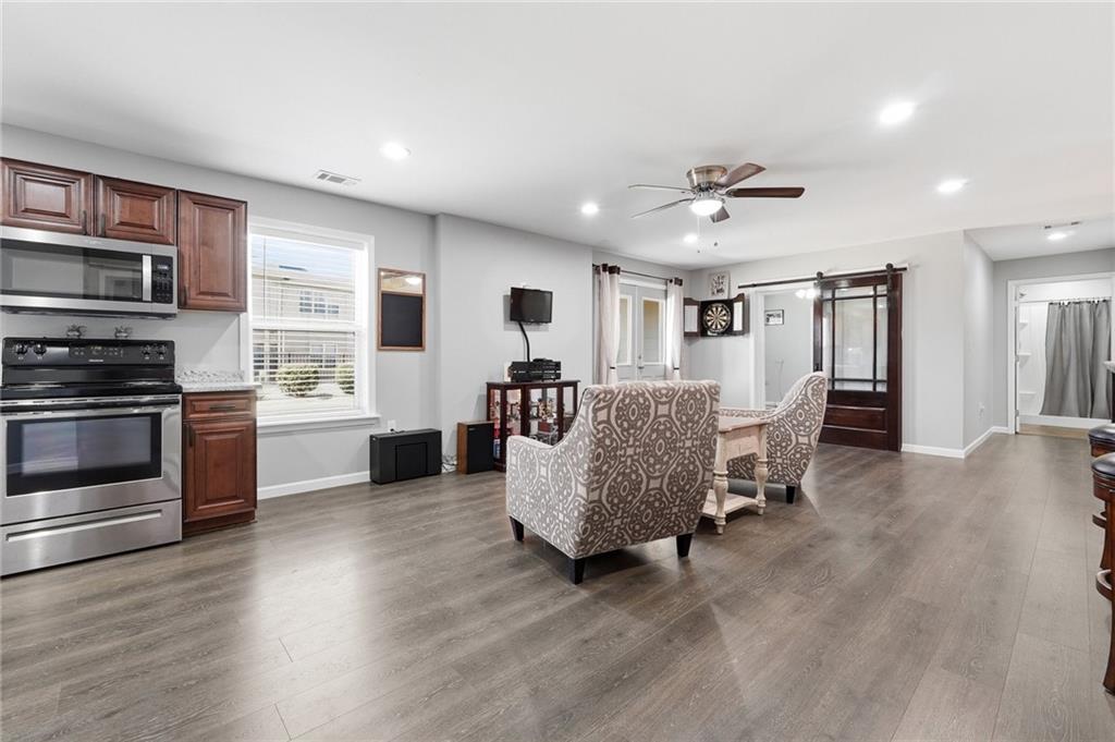 231 Lakestone Parkway