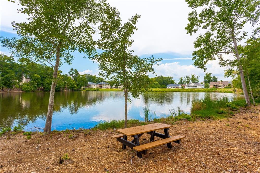 231 Lakestone Parkway