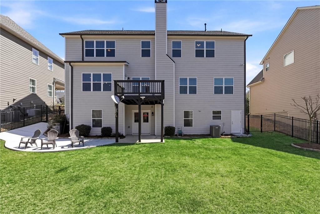 231 Lakestone Parkway
