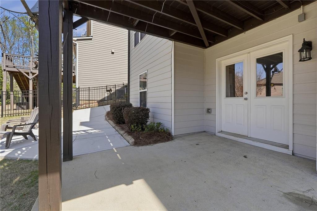 231 Lakestone Parkway