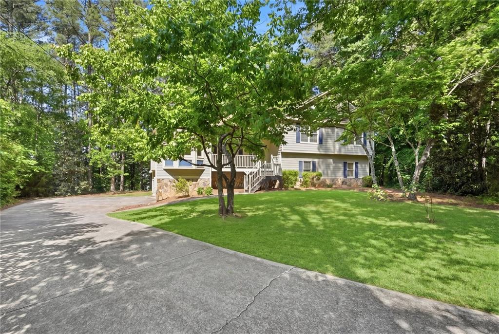 580 Drake Lane