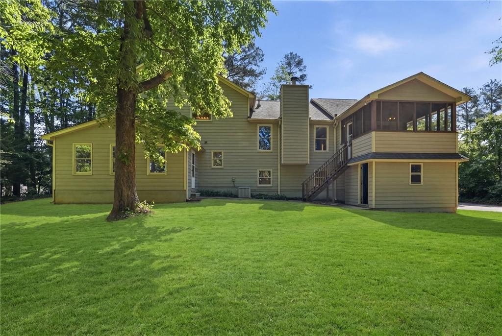 580 Drake Lane