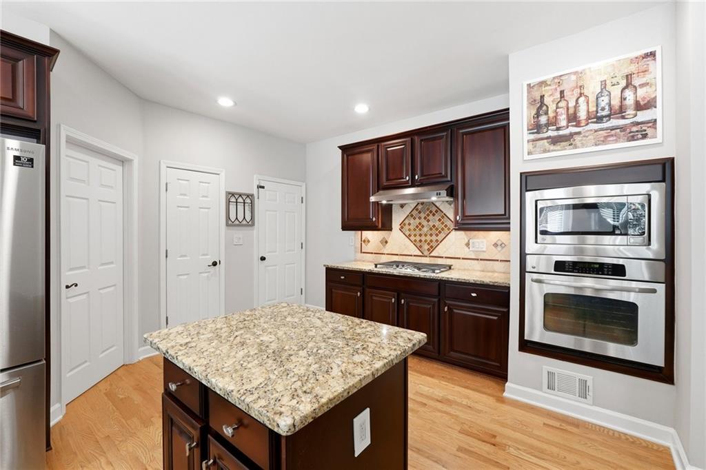 1120 Timberline Place