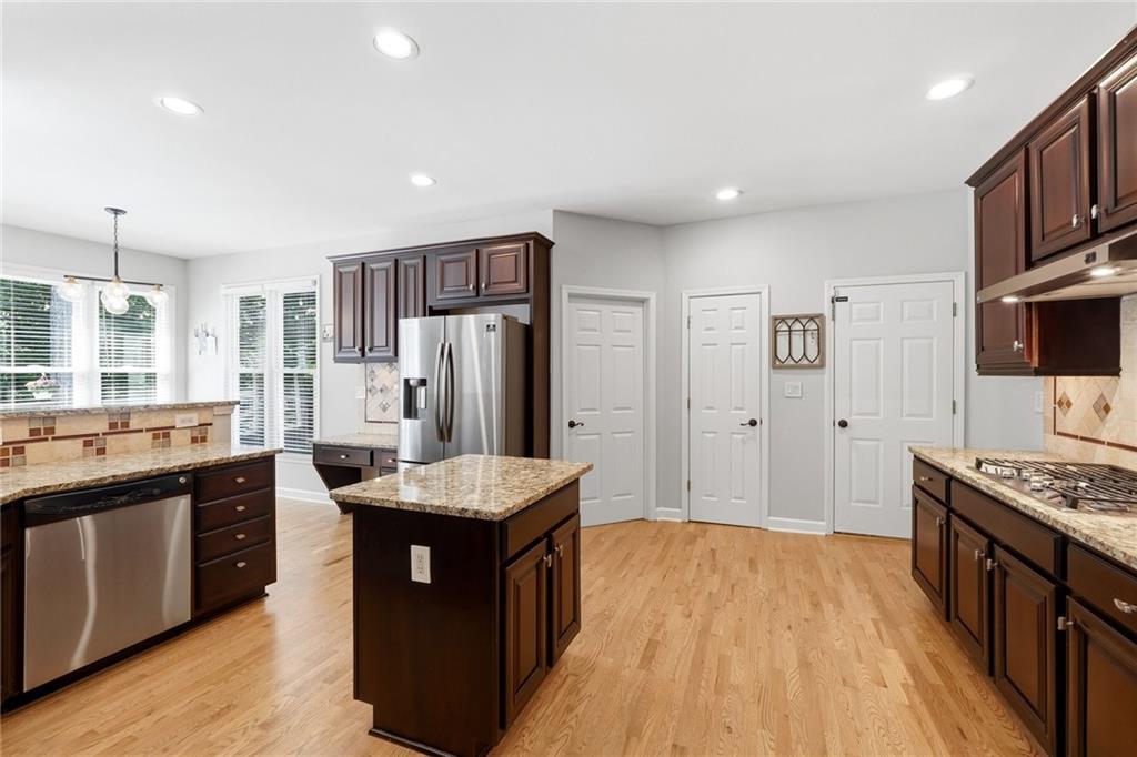 1120 Timberline Place
