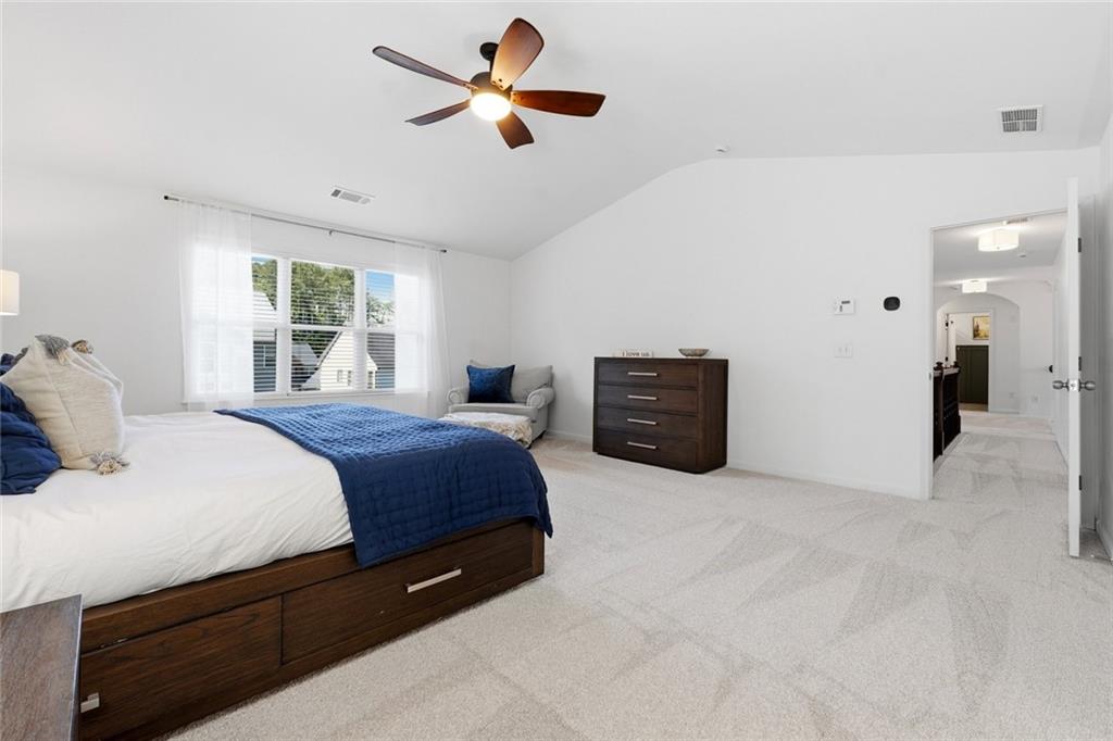 318 Lakestone Landing