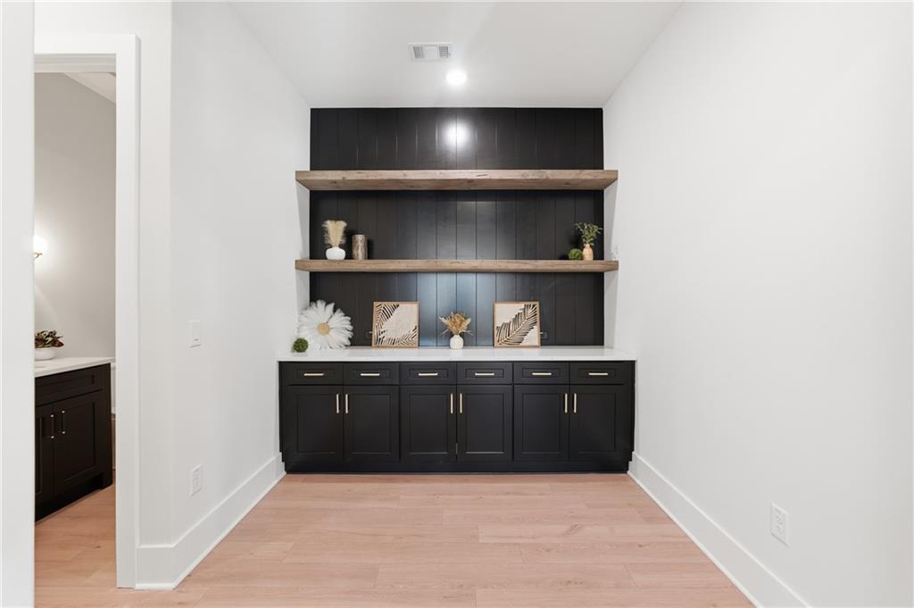 157 PALISADE Drive