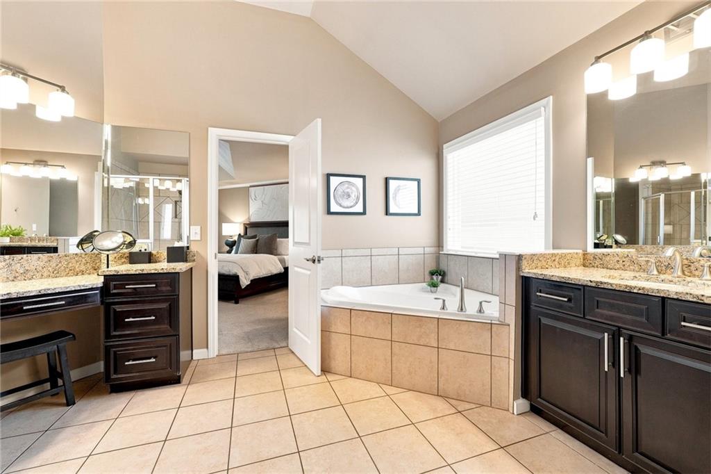 180 Lakestone Parkway