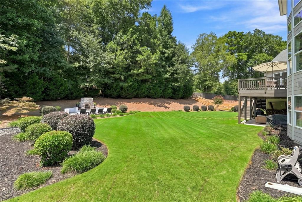 180 Lakestone Parkway