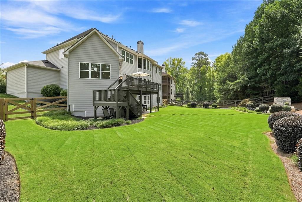 180 Lakestone Parkway