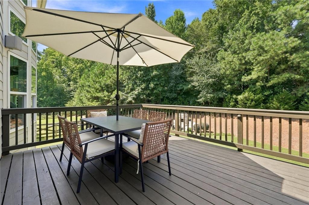 180 Lakestone Parkway