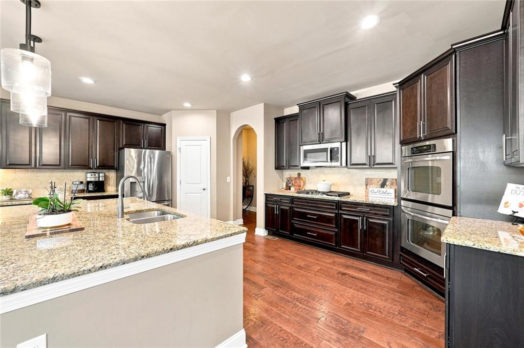 180 Lakestone Parkway